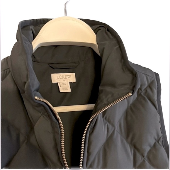 J. Crew Vest XS Navy Blue Quilted Down Like New Condition - Picture 4 of 4